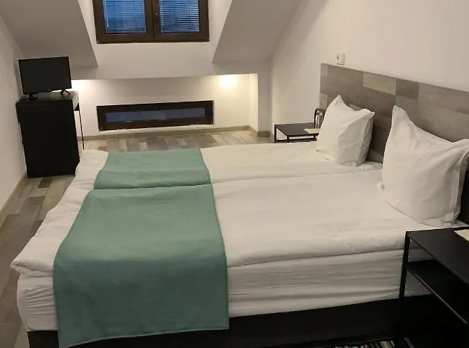 Arte & Bed & Breakfast 3*